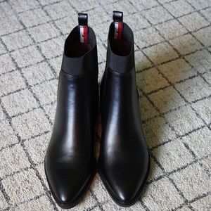 *Brand new* without tags Tommy Hilfiger ankle boots, women’s size 7